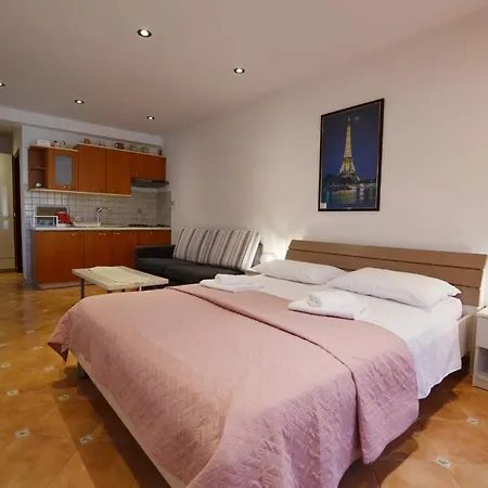 Jela And Maison d'hôtes