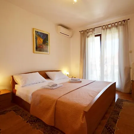 Guest house Jela And